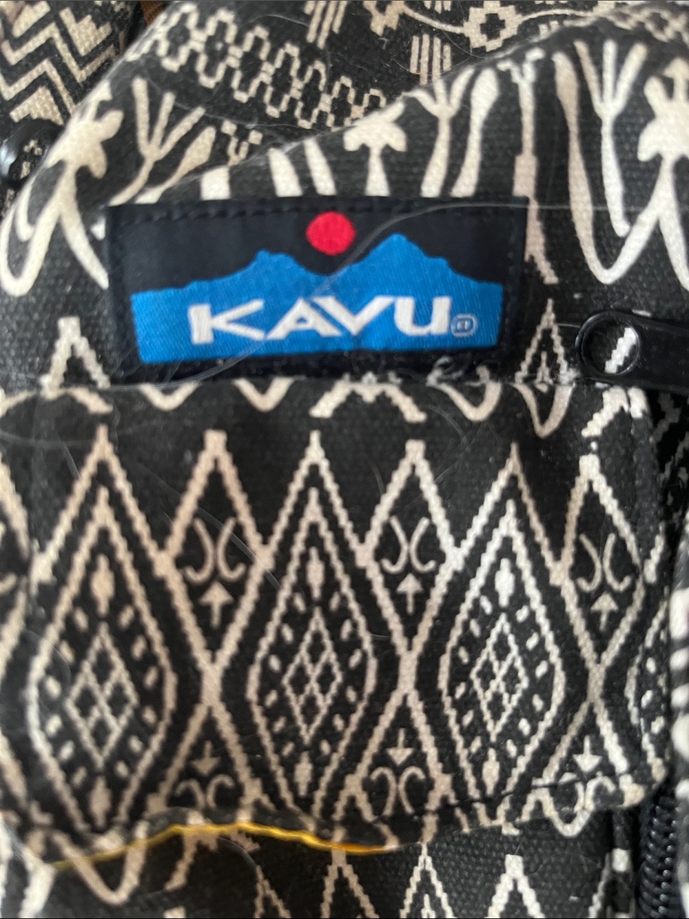 Kavu Black & Cream Patterned Rope Sling Bag - Picture 3 of 3